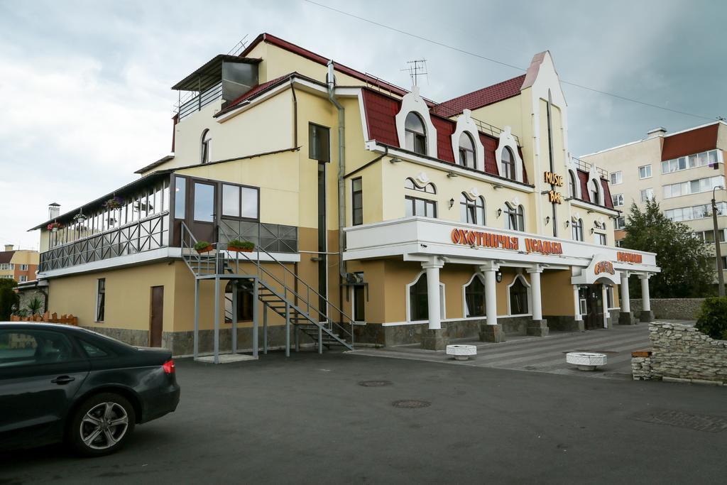 Hotel Ohotnichia Usadba Aleksandrovskaya  Esterno foto